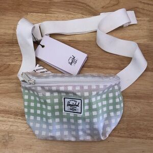 NWT Herschel Gingham belt bag Fanny pack